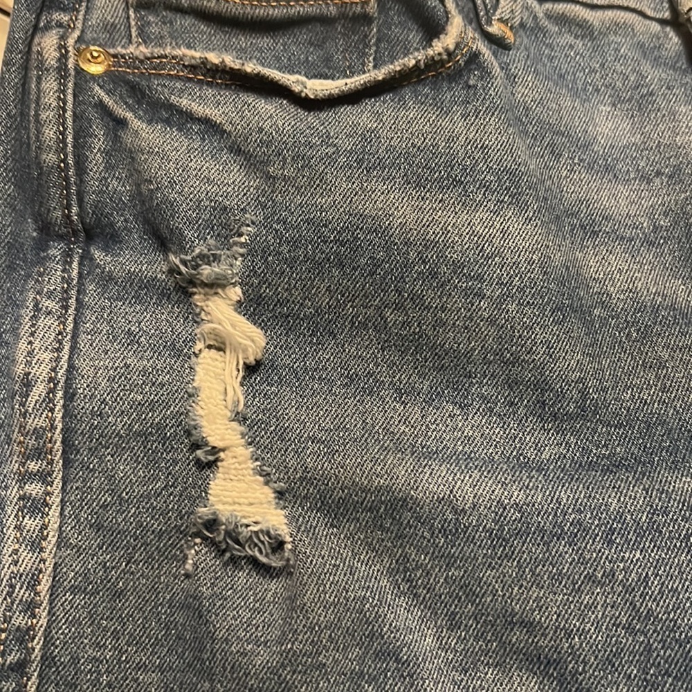 GOOD AMERICAN Distressed Jeans in Medium Wash Size 8/29 - Picture 9 of 16